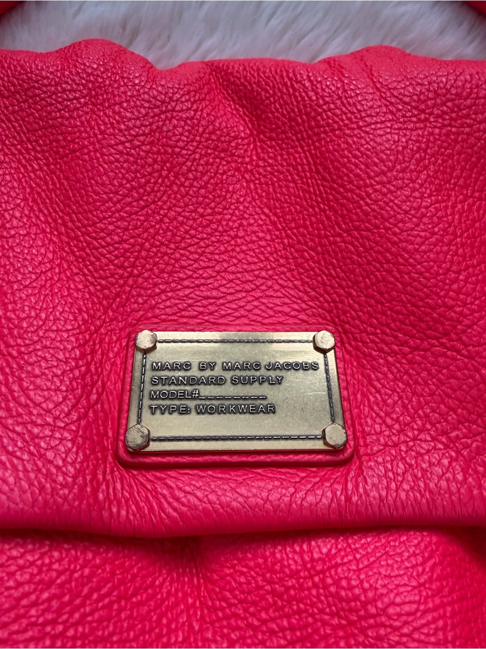 Marc by Marc Jacobs Classic Q Lil Ukita in Rock Lobster (EUC) - Picture 9 of 14